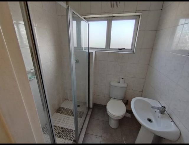 4 BEDROOM HOUSE FOR SALE IN KENVILLE